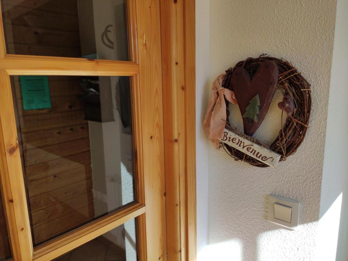La Source Du Pre Masset Apartment Metabief Exterior photo