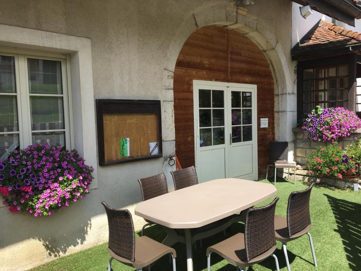 La Source Du Pre Masset Apartment Metabief Exterior photo